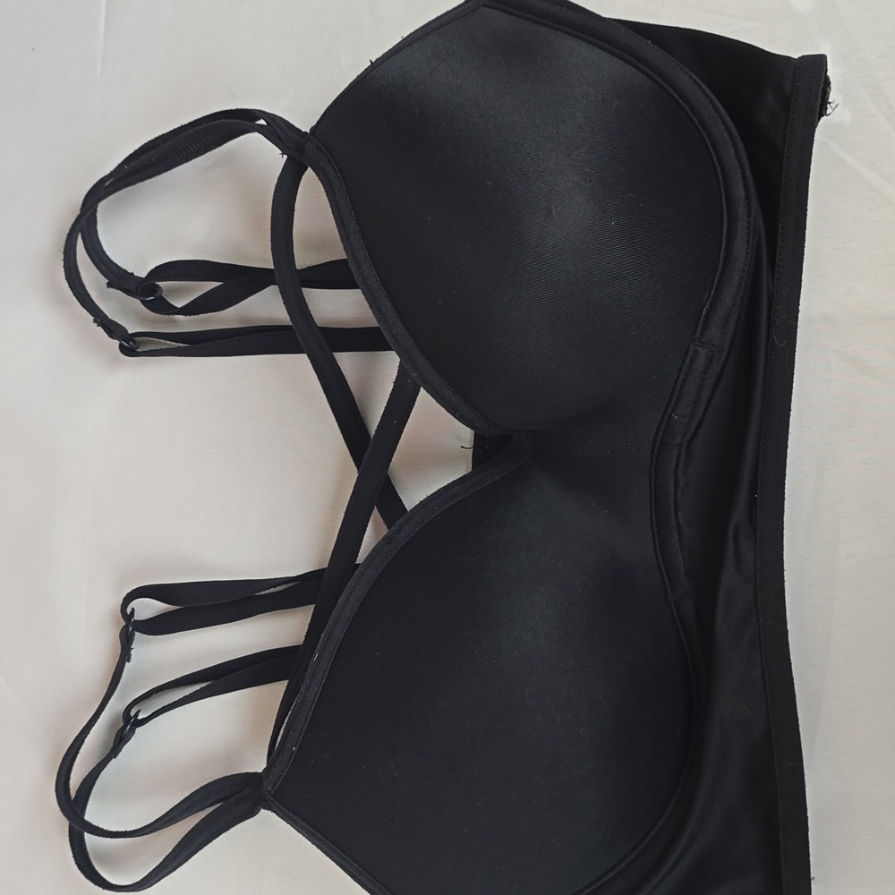 Victoria’s Secret Black Strappy Bralette